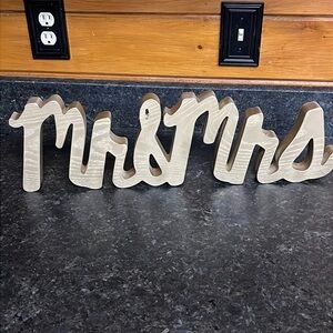 Mr and Mrs Sign